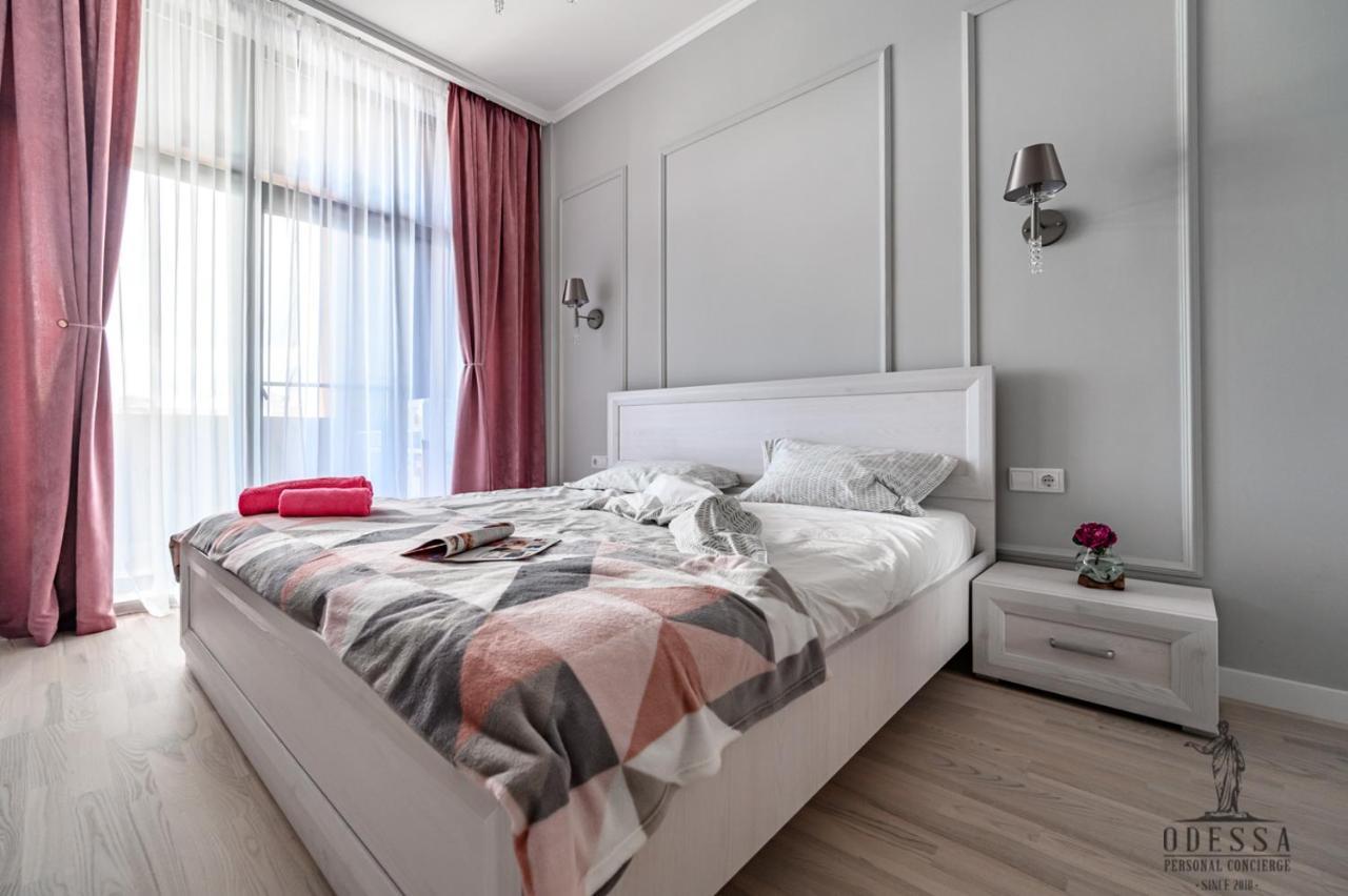 City Center New House Odessa Extérieur photo