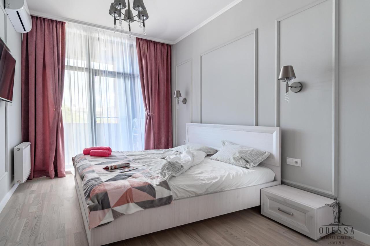 City Center New House Odessa Extérieur photo