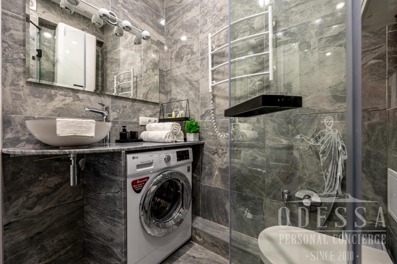 City Center New House Odessa Extérieur photo